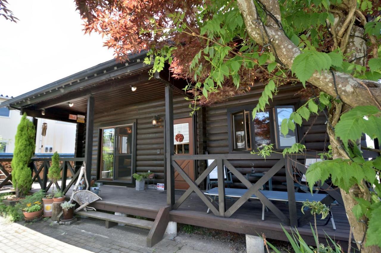 Carrefour Guesthouse カルフール ゲストハウス 토야마 외부 사진